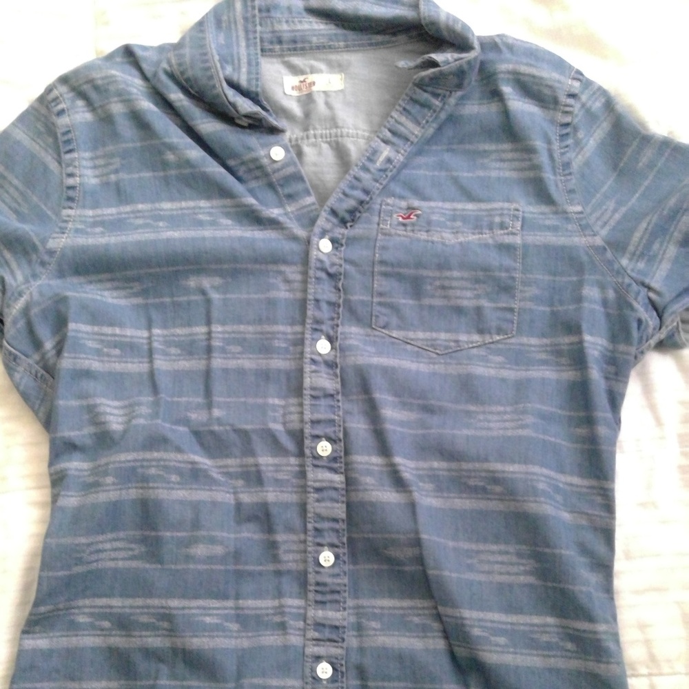 Hollister button up